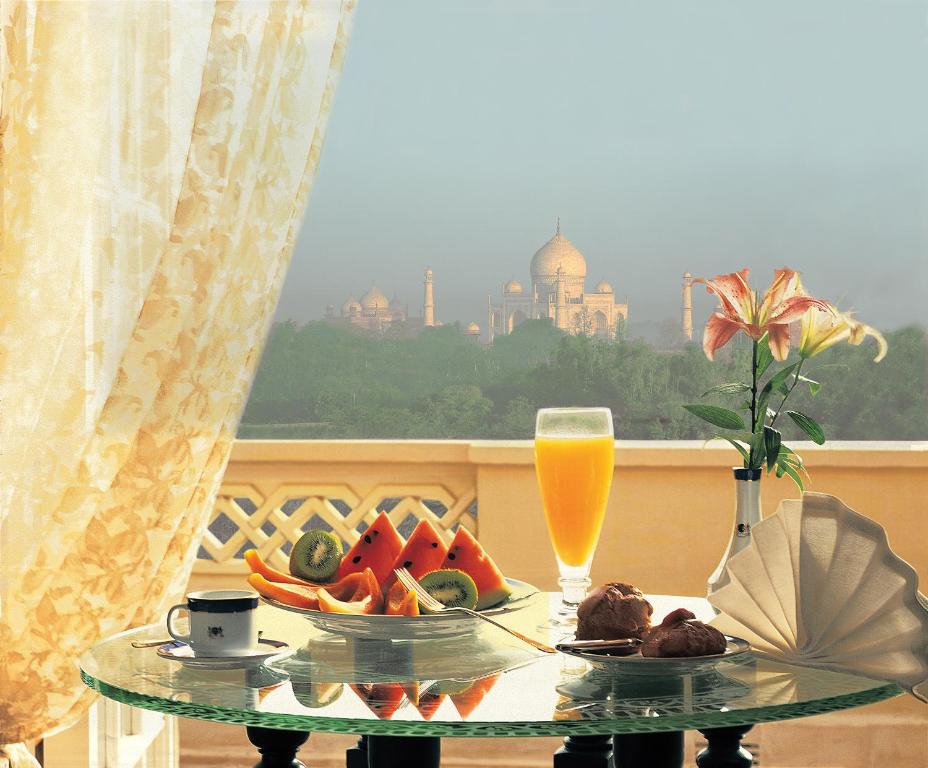 Explore Agra's Heritage After Sightseeing