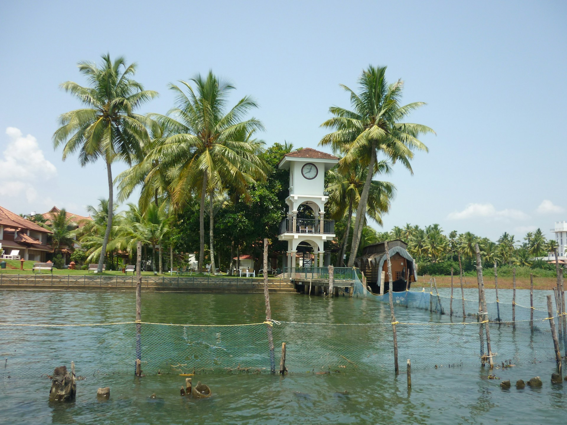  Explore Vembanad Lake