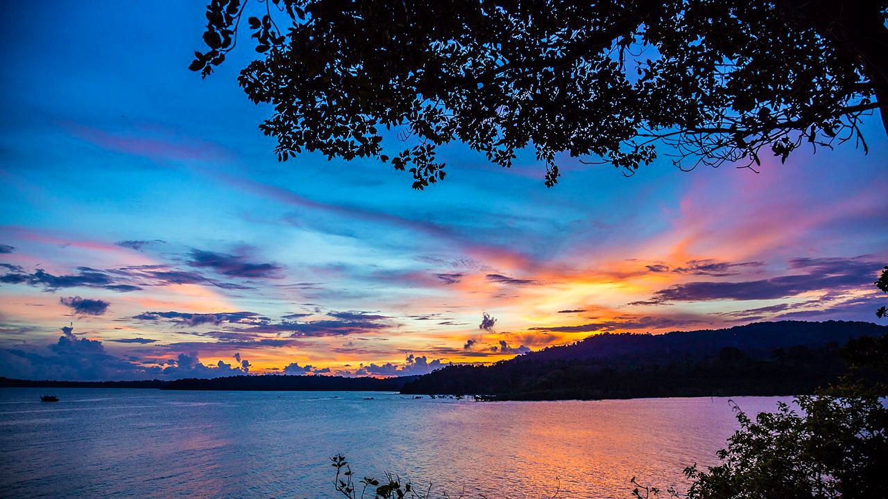 Enjoy a Sunset at Chidiya Tapu