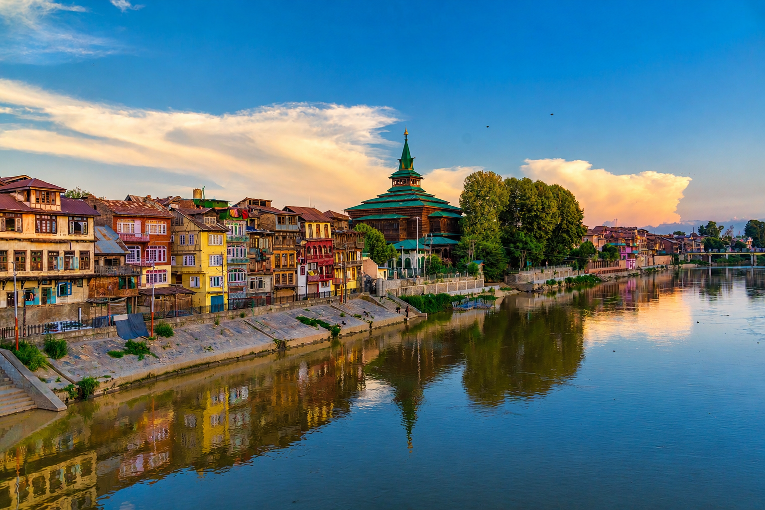Srinagar Dal Lake Family Holiday Package