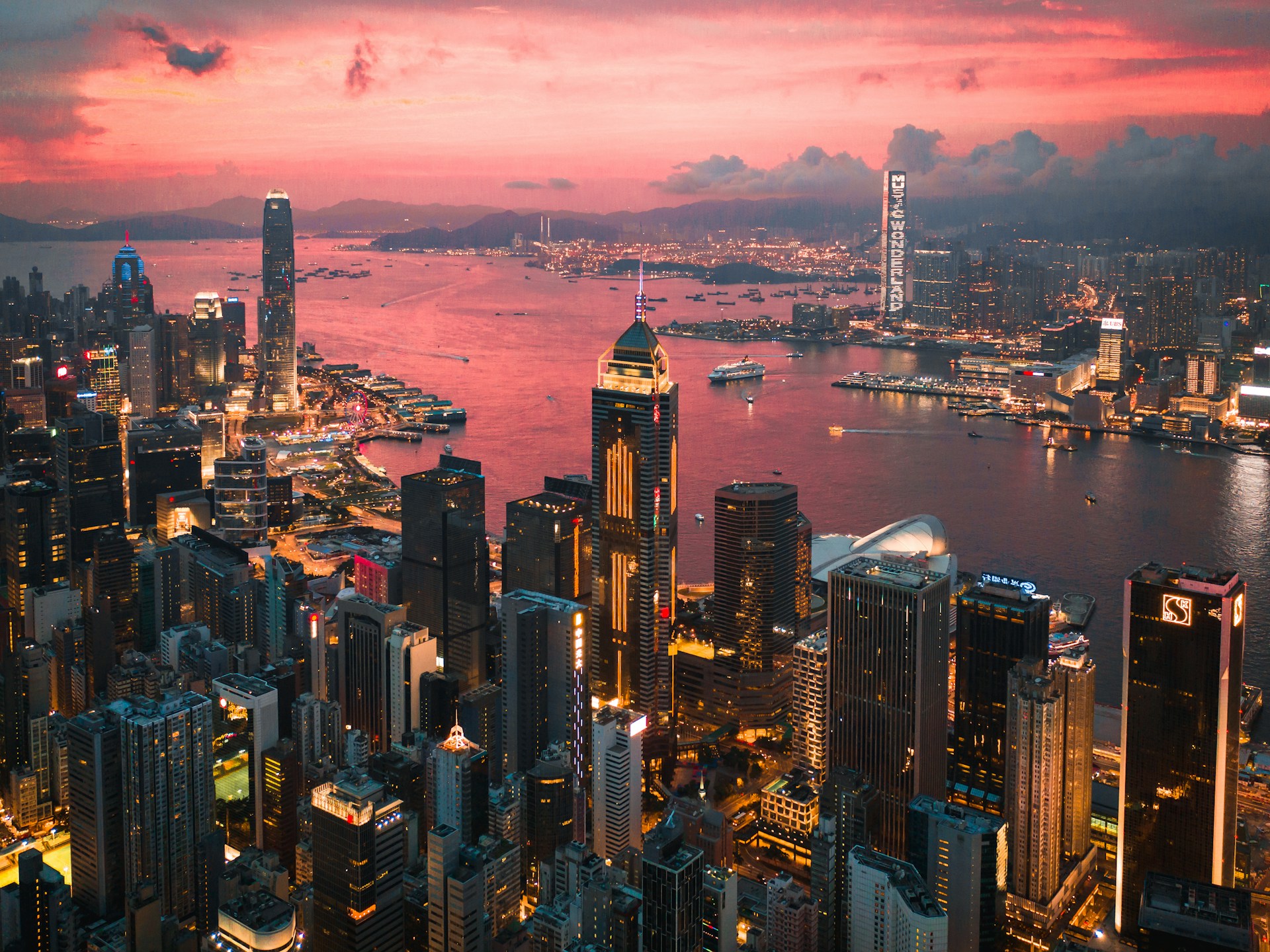 Hong Kong City and Skyline Getaway