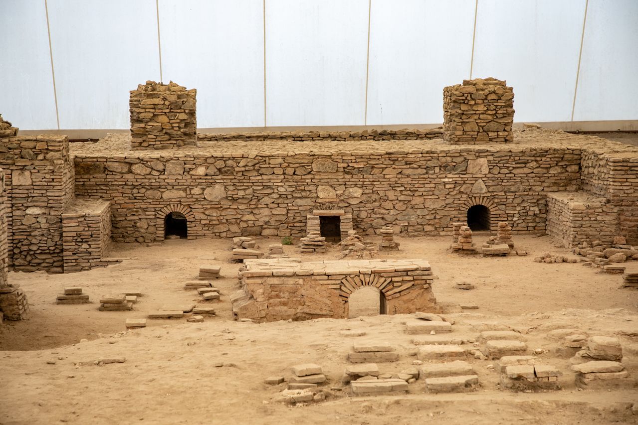 Explore Dholavira's Harappan Ruins