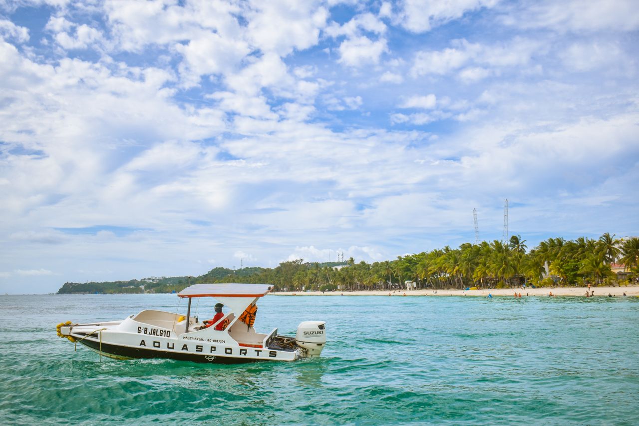 Boracay Beach and Luxury Holiday