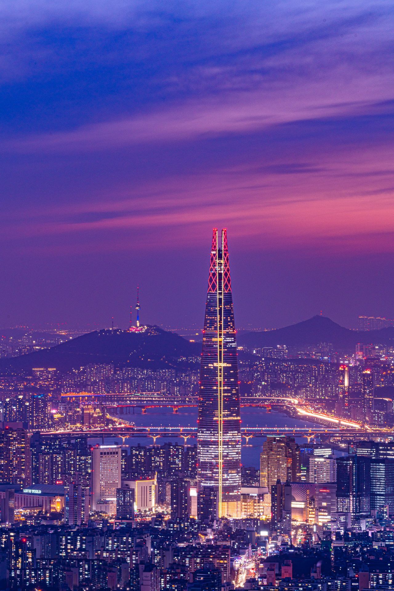 Visit Lotte World