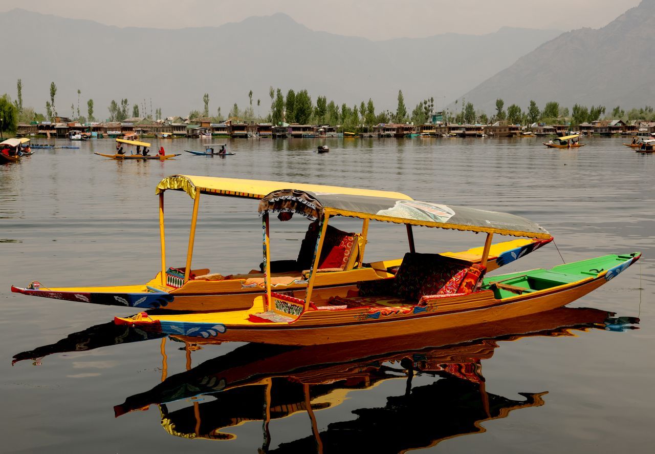 Shikara Ride on Dal Lake