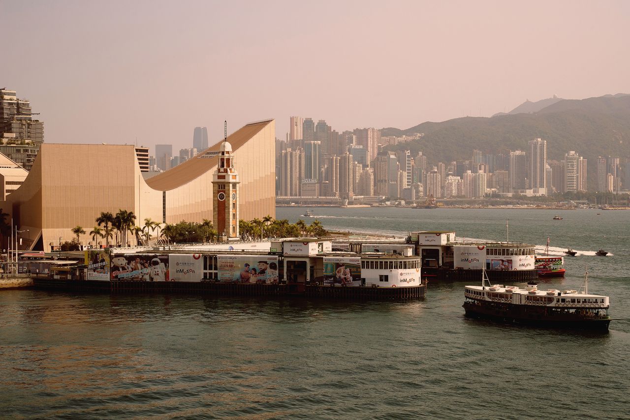 Explore Tsim Sha Tsui Promenade
