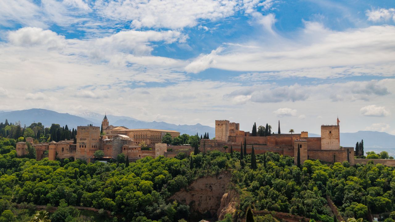 Discover the Alhambra