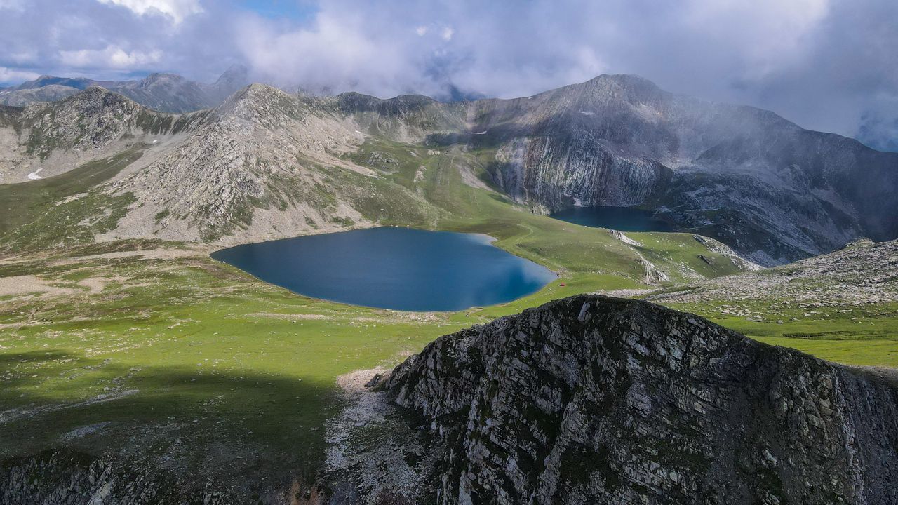 Explore Alpather Lake