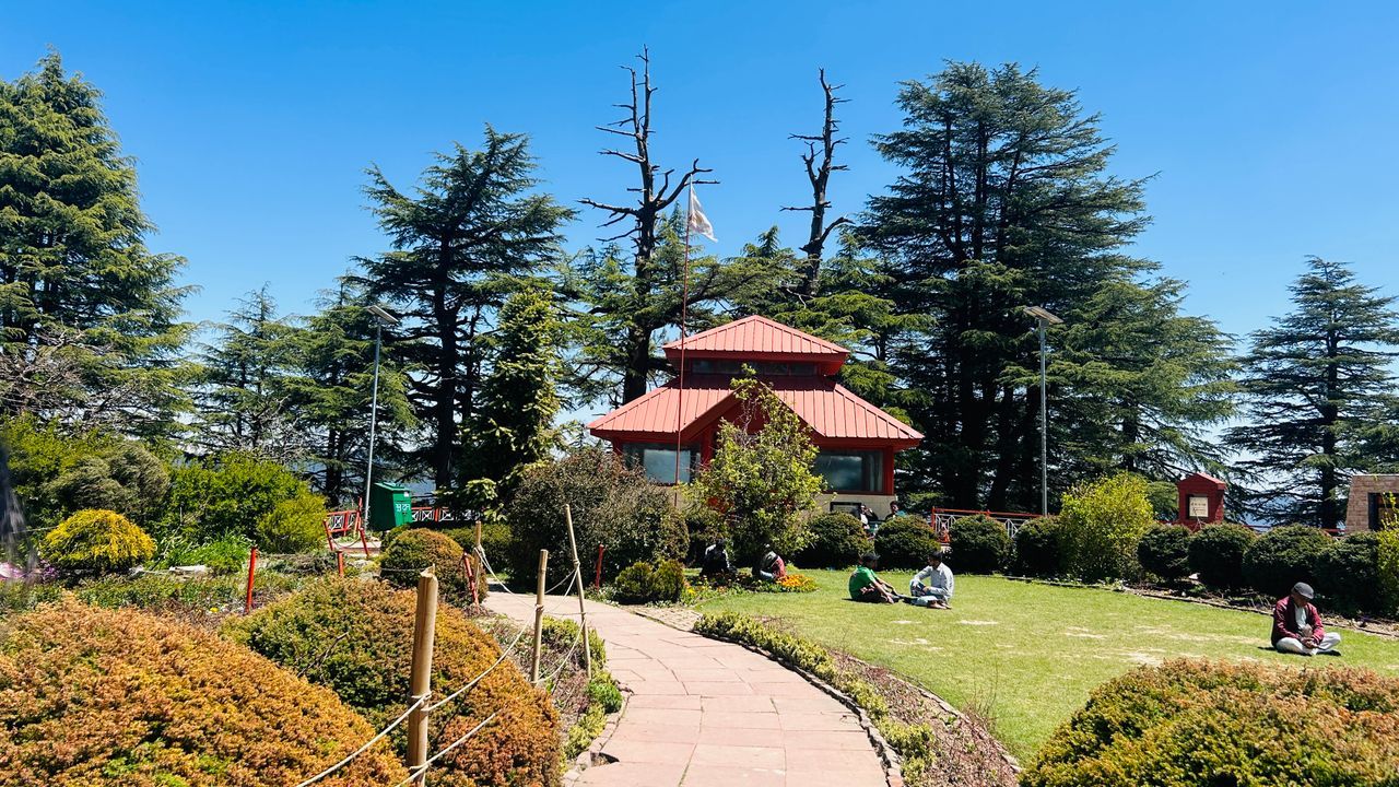 Visit Jakhoo Temple