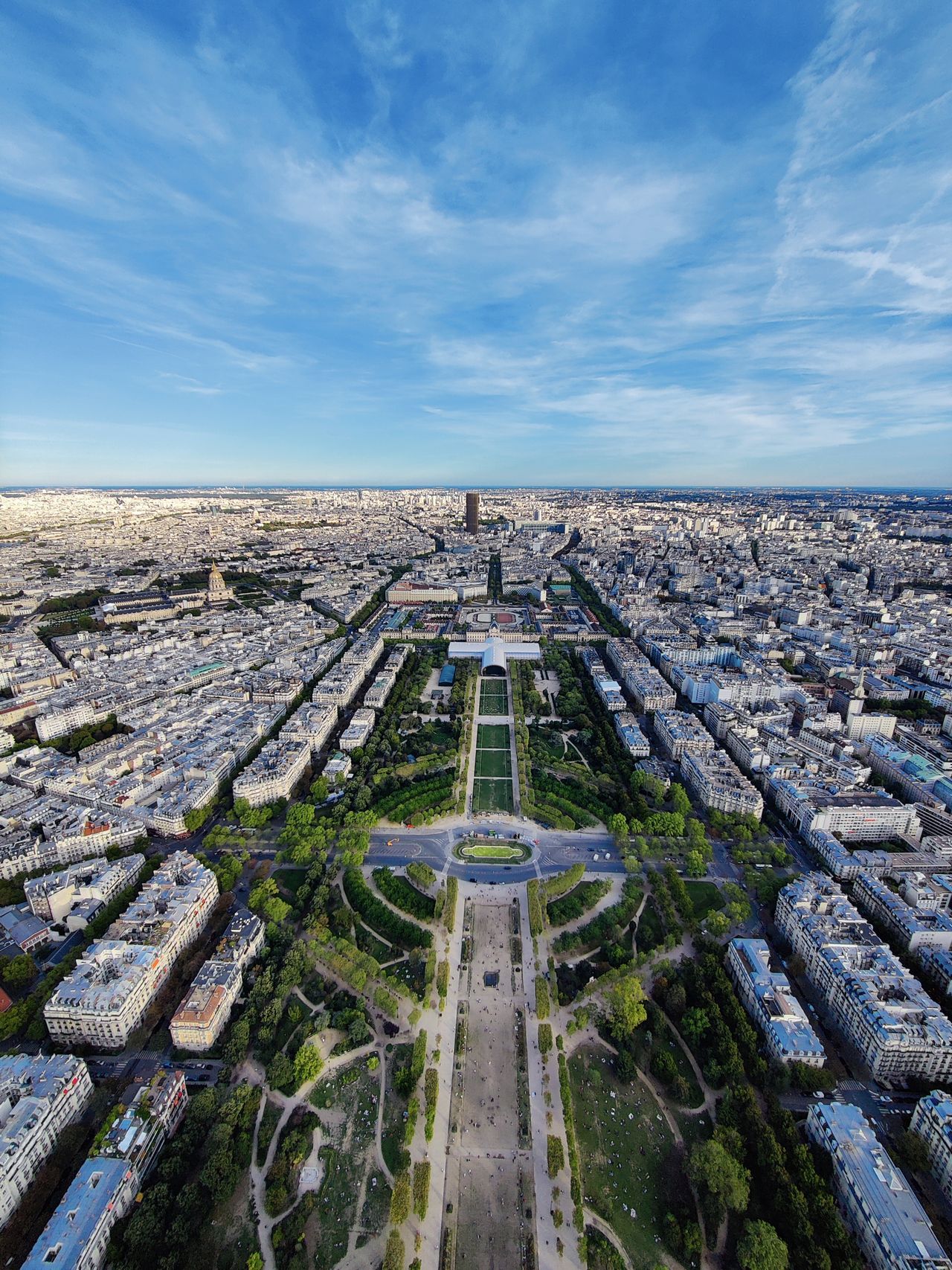 Relax at Champ de Mars