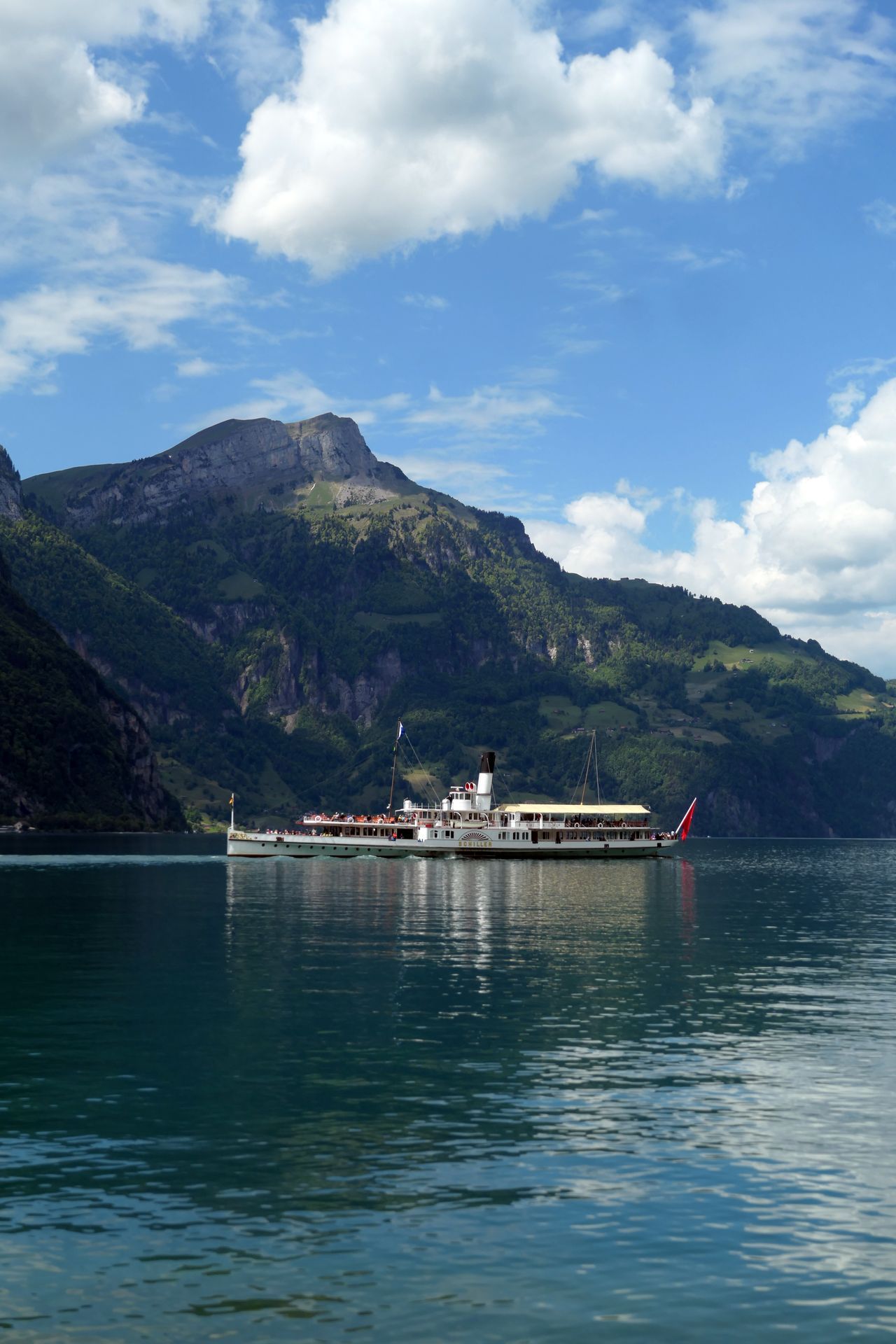 Cruise Lake Lucerne & Explore the Old Town