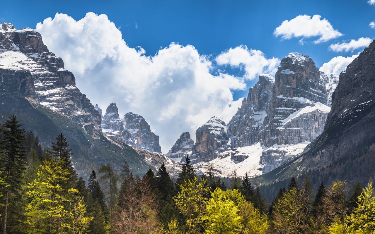Watch the Enrosadira Sunset Over the Brenta Dolomites