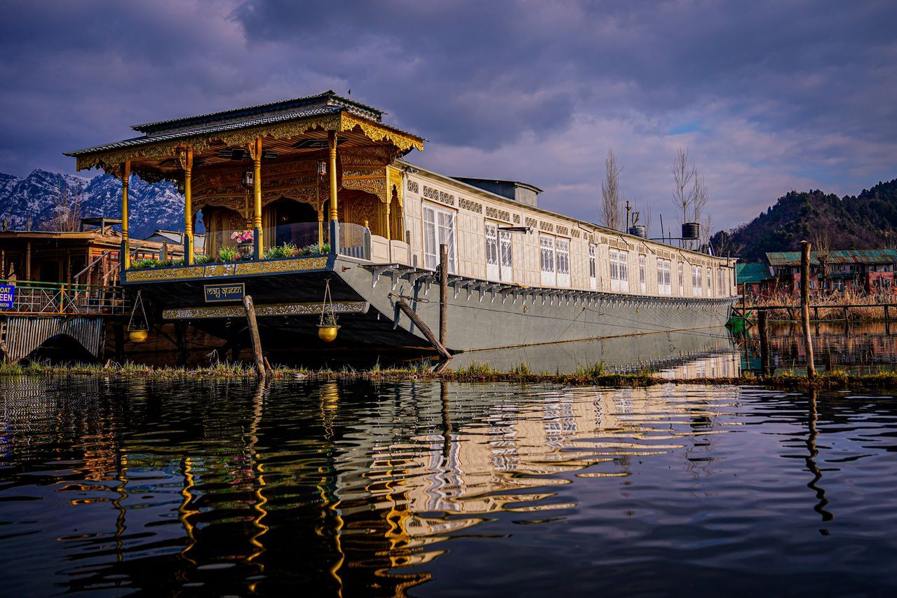 Stay in a Traditional Houseboat