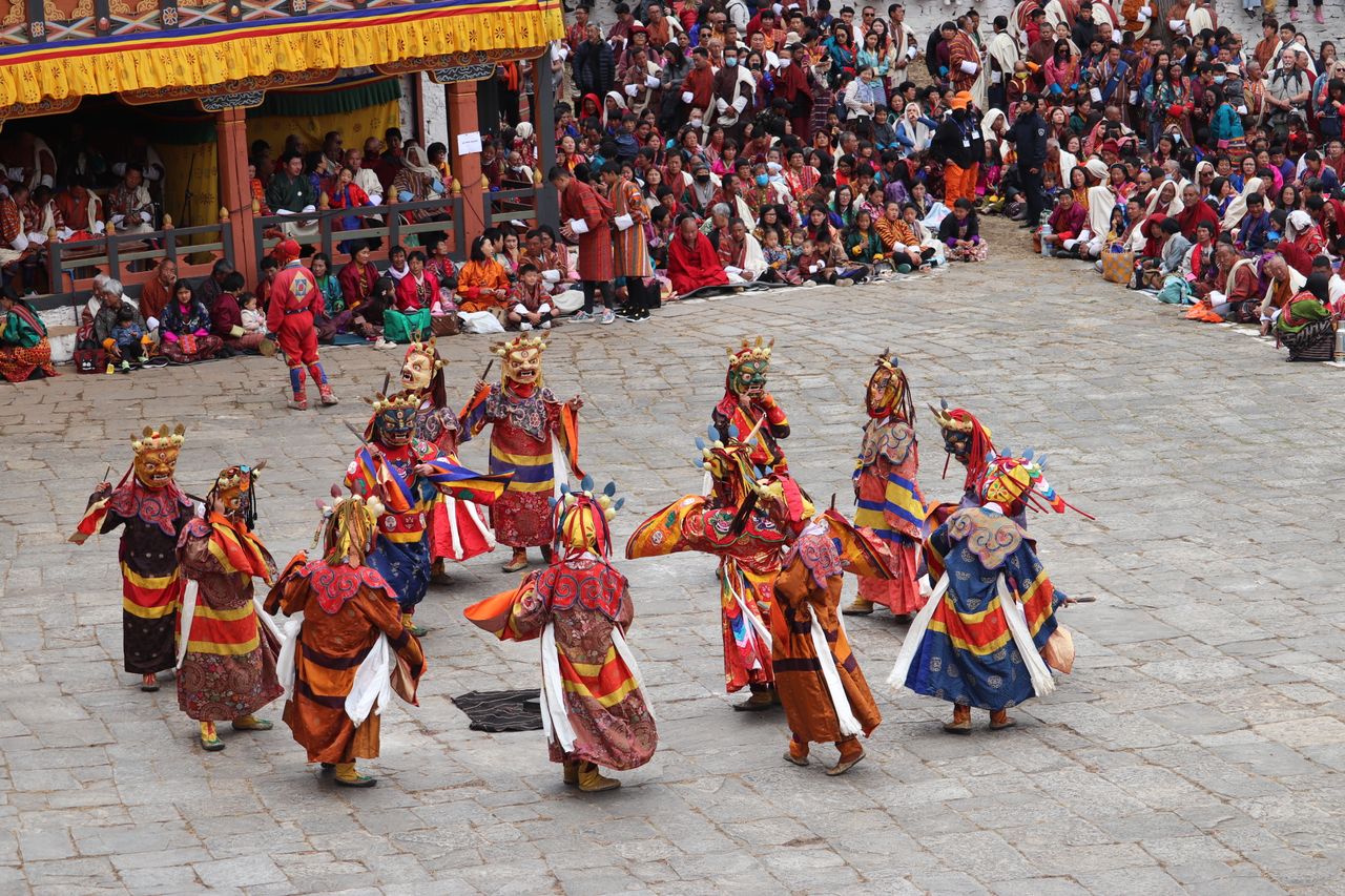 Explore Bhutanese Traditions and Local Markets