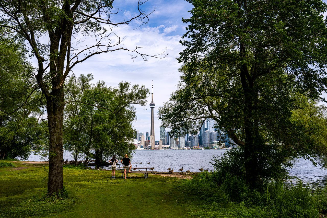 Explore Toronto Islands