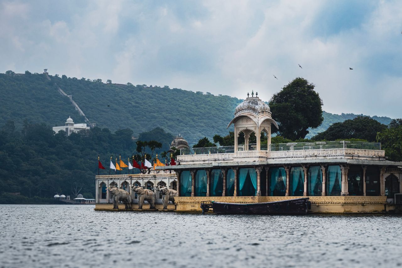 Visit the Beautiful Jag Mandir Palace