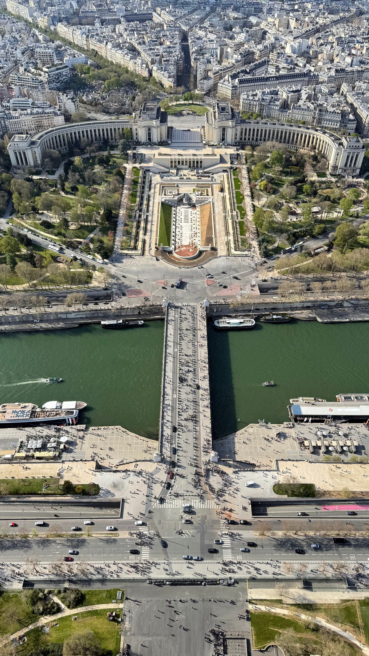 Explore Trocadéro Gardens