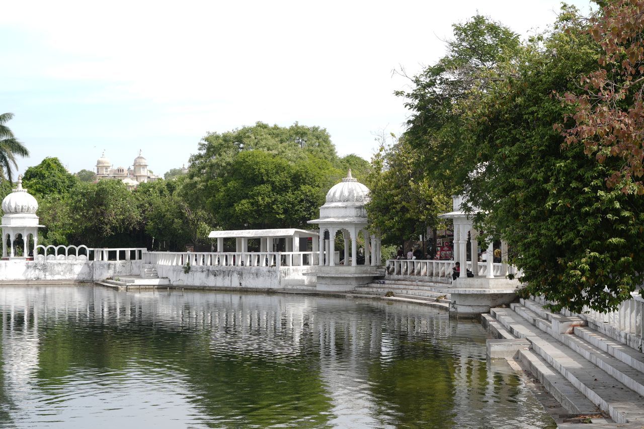 Discover Saheliyon Ki Bari